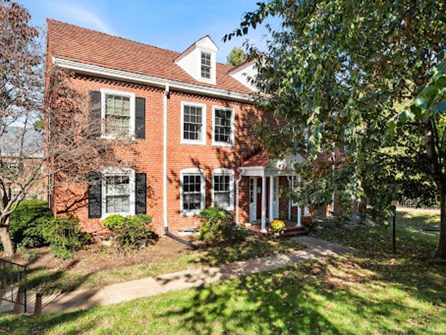 Apartment for sale in Arlington, Northampton County