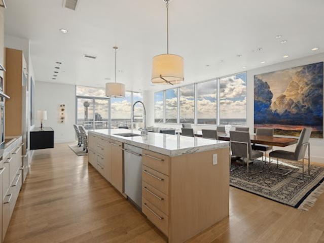 Apartment for sale in Dallas, Dallas County
