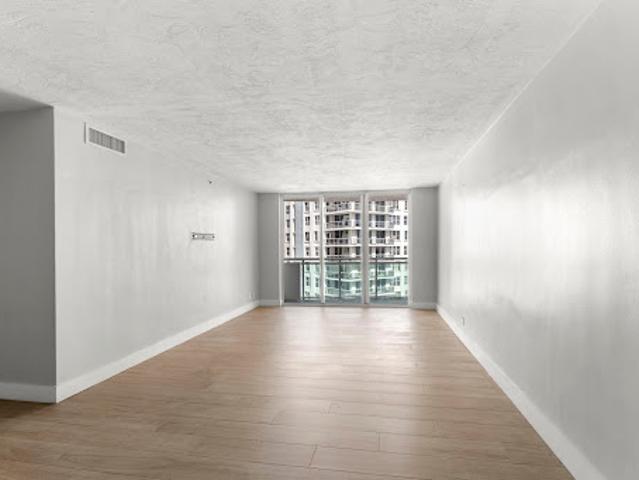 Apartment for sale in Hollywood, Florida