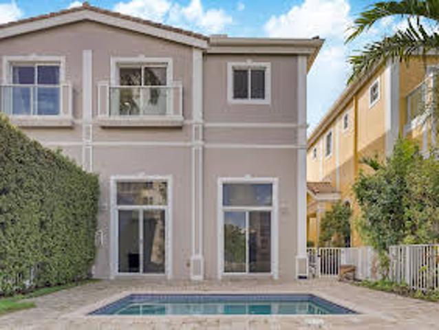 Apartment for sale in North Miami Beach