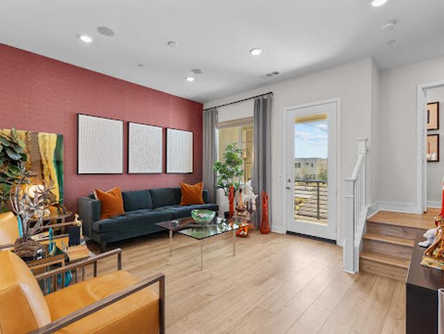 Apartment for sale in Stevenson Ranch