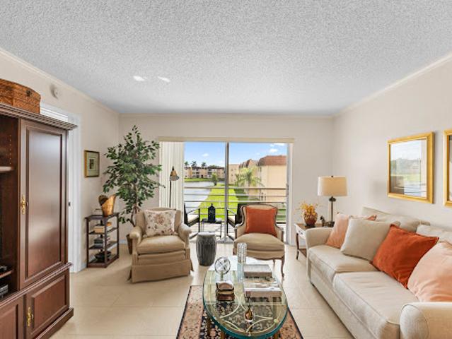 Apartment for sale in Sunrise, Florida