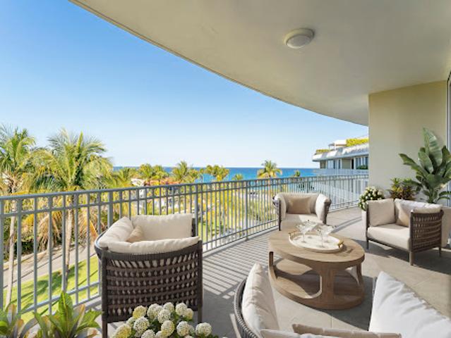 Apartment for sale in Palm Beach, Florida