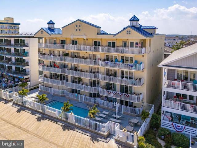 Apartment for sale in Ocean City, Maryland