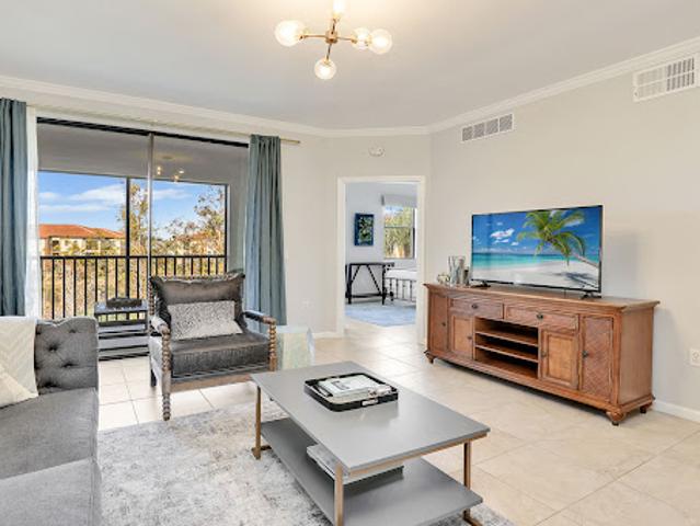 Apartment for sale in Naples, Florida