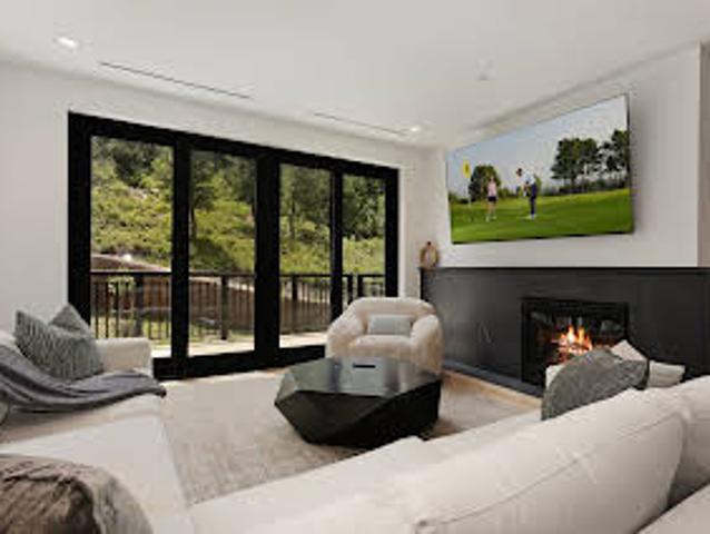 Apartment for sale in Avon Apartment for sale in Avon