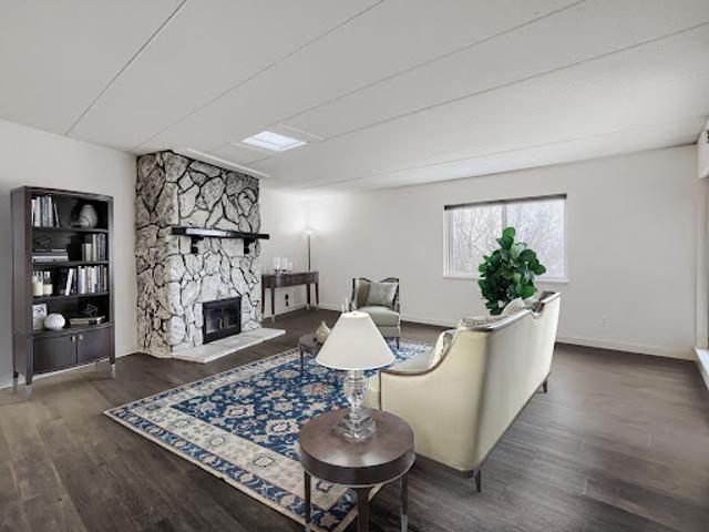 Apartment for sale in Hennepin, Minnesota