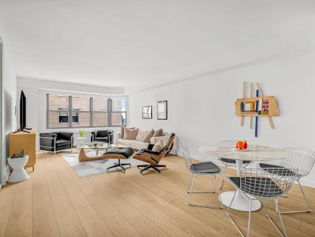 Apartment for sale in Arverne, New York