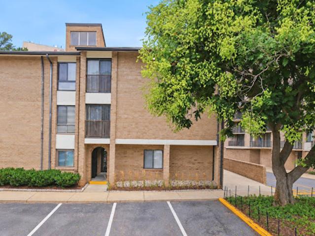 Apartment for sale in Rockville, Maryland