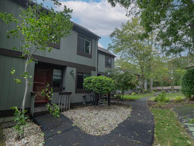 Apartment for sale in Branford, South Central Connecticut Planning Region