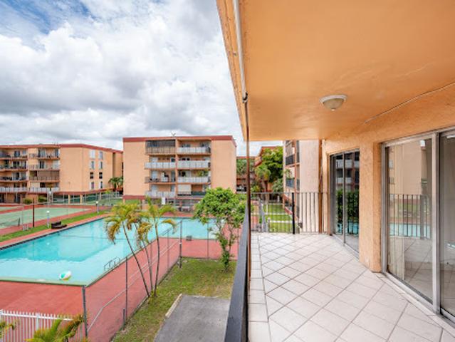 Apartment for sale in Hialeah, Florida