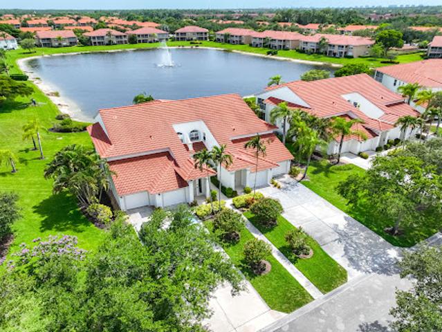 Apartment for sale in Naples, Florida