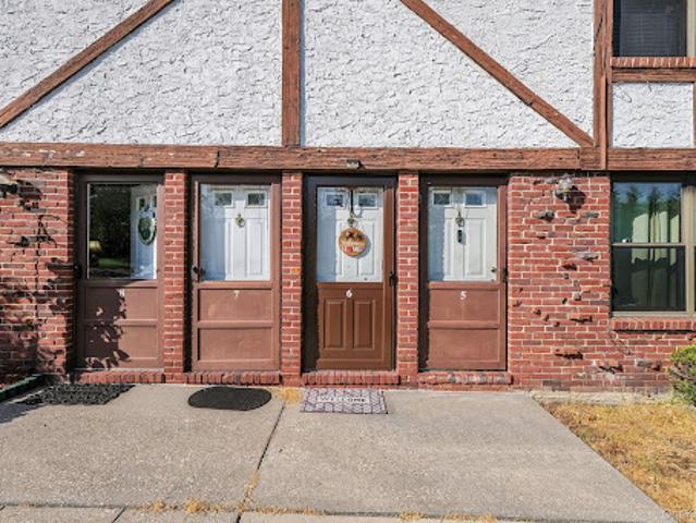 Apartment for sale in Centereach, New York