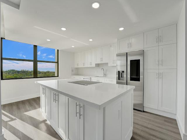 Apartment for sale in Fort Lauderdale, Florida