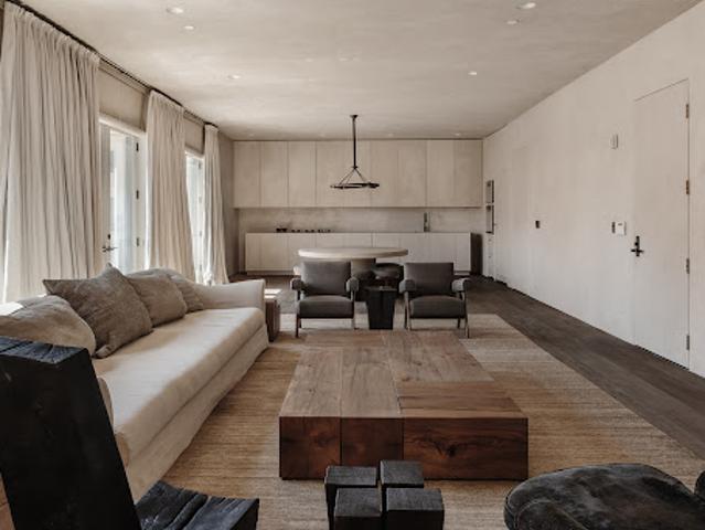 Apartment for sale in Calabasas Apartment for sale in Calabasas