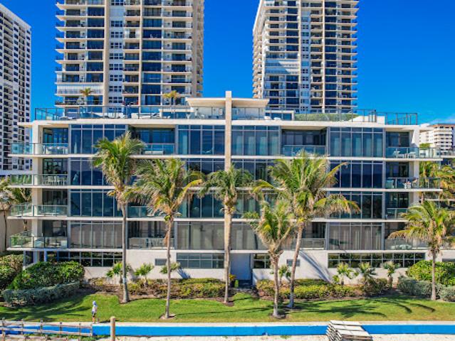 Apartment for sale in Hollywood, Florida