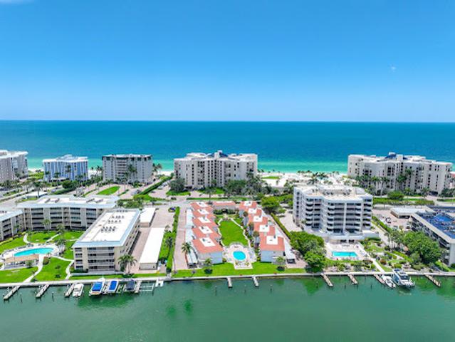 Apartment for sale in Naples
