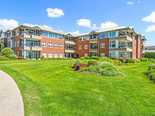 Apartment for sale in Bristol, Rhode Island
