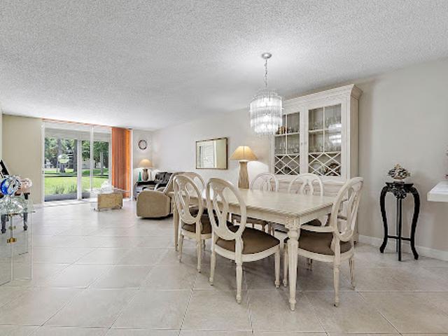 Apartment for sale in Pembroke Pines