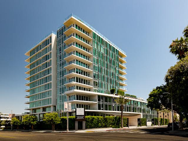 Apartment for sale in Canoga Park, California
