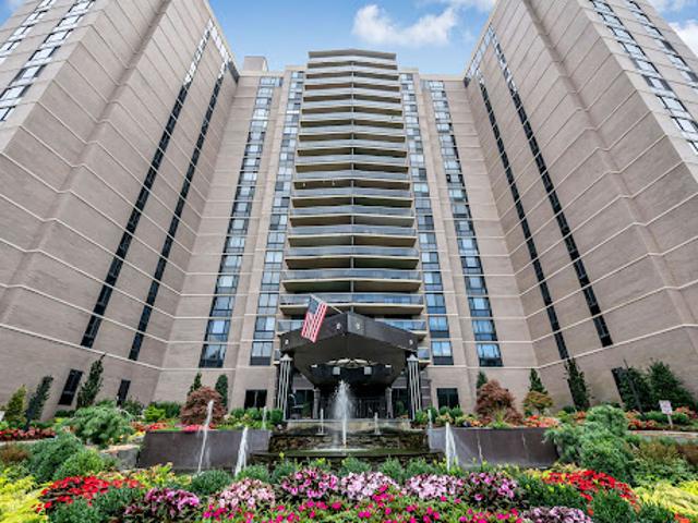 Apartment for sale in Fort Lee, New Jersey