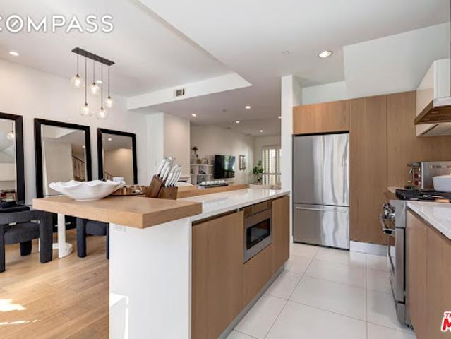 Apartment for sale in West Hollywood, California