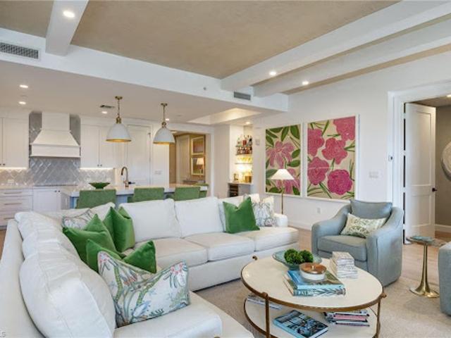 Apartment for sale in Naples, Florida