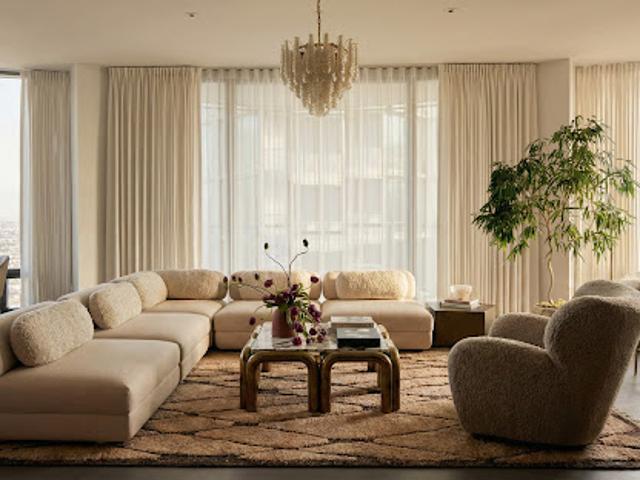 Apartment for sale in Canoga Park, California