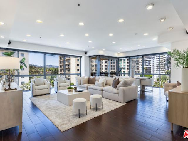Apartment for sale in Los Angeles