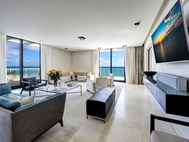 Apartment for sale in Palm Beach, Florida