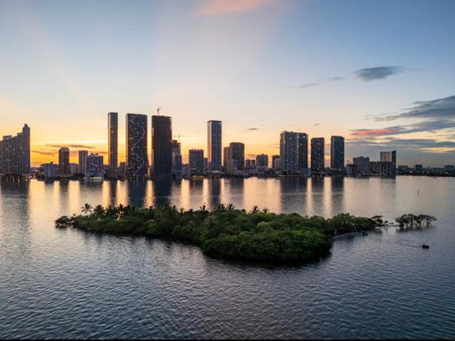 Apartment for sale in Miami, Florida