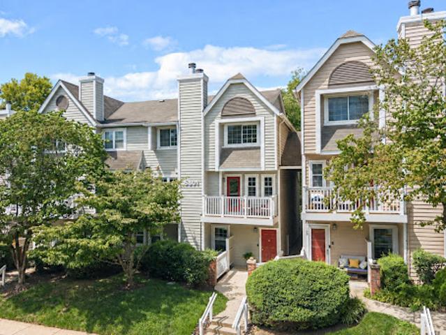 Apartment for sale in Rockville, Maryland