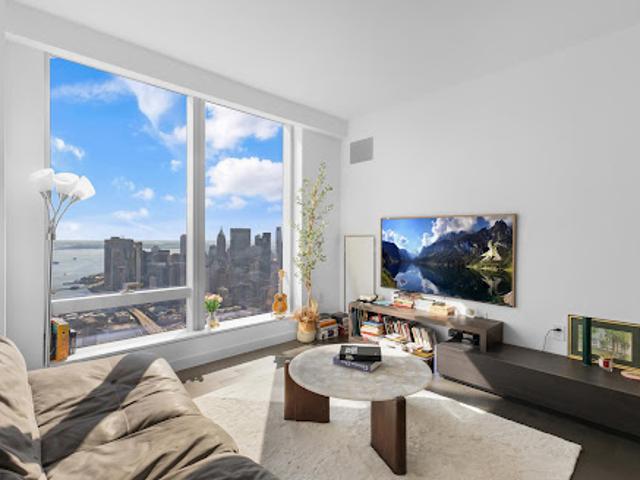Apartment for sale in Arverne, New York