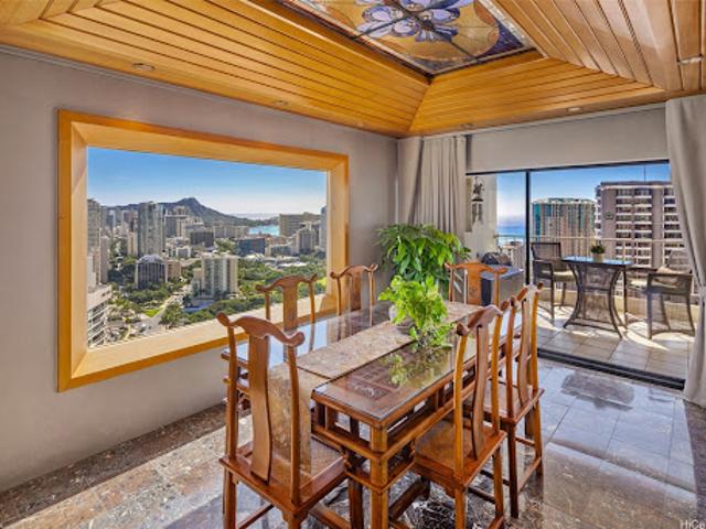 Apartment for sale in Honolulu, Hawaii