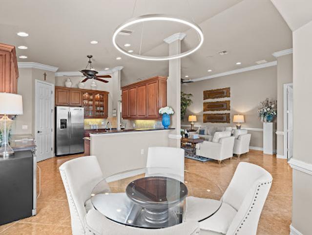 Apartment for sale in Fort Myers, Florida