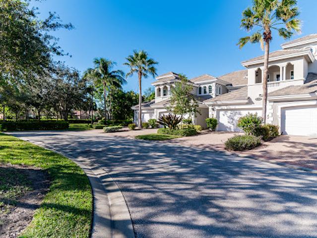 Apartment for sale in Naples, Florida