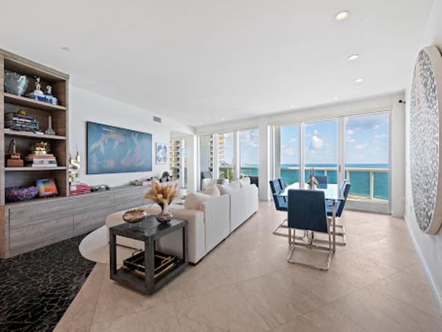 Apartment for sale in Bal Harbour, Florida