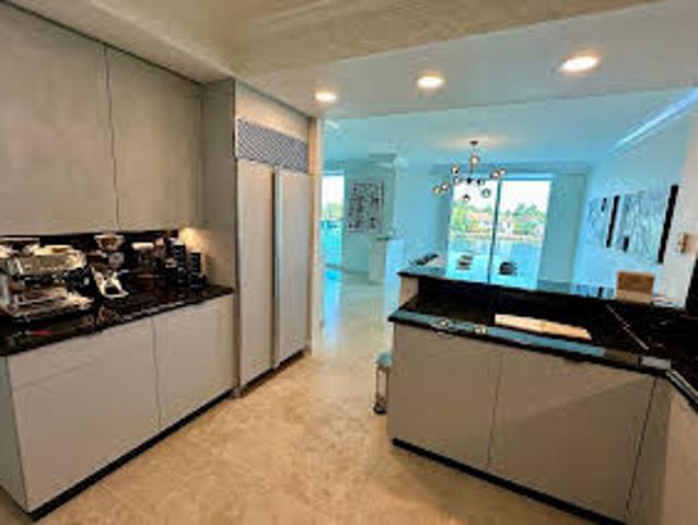 Apartment for sale in Aventura