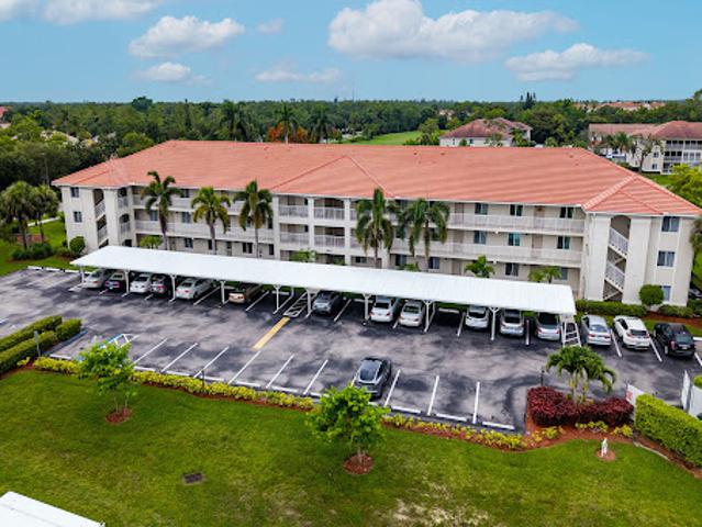 Apartment for sale in Naples, Florida