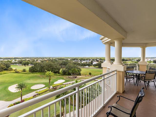 Apartment for sale in Four Corners, Florida