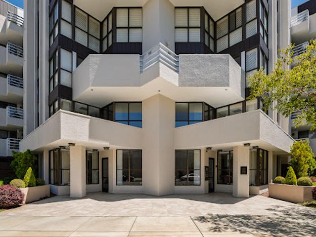 Apartment for sale in Burlingame