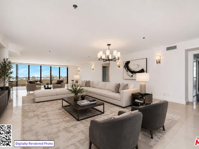 Apartment for sale in Canoga Park, California