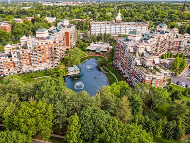 Apartment for sale in Nassau, New York