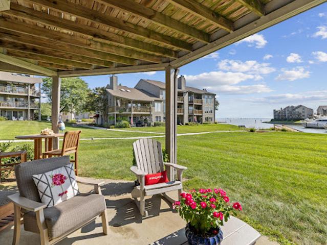Apartment for sale in Annapolis, Maryland