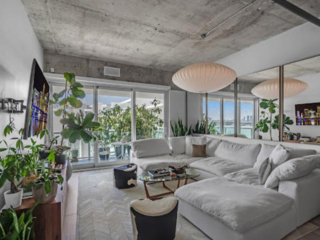 Apartment for sale in Miami Beach, Florida