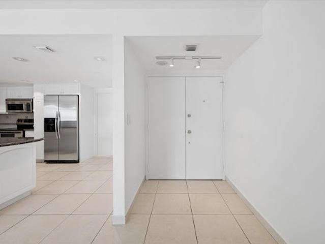 Apartment for sale in Key Biscayne, Florida