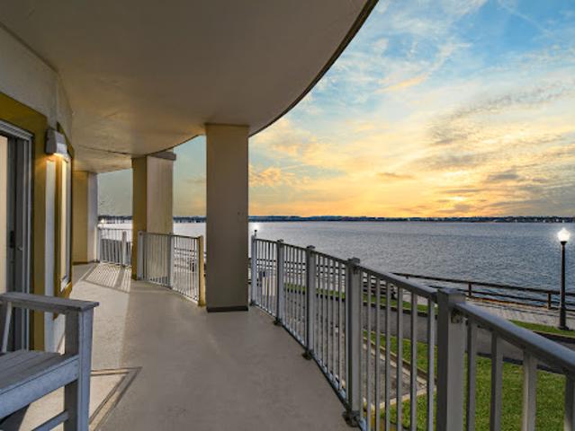 Apartment for sale in Ocean City, Maryland