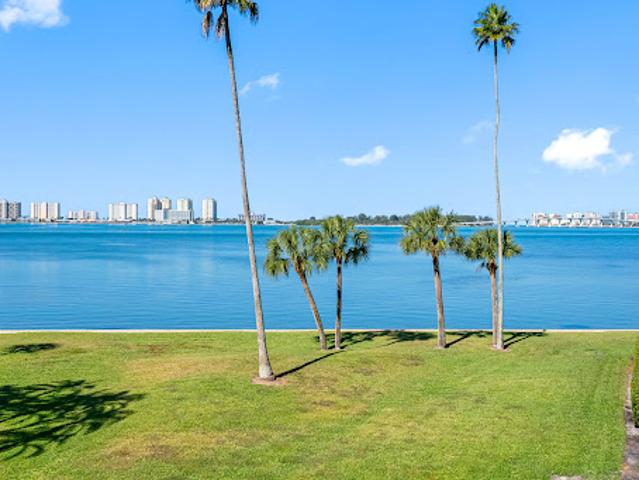 Apartment for sale in Florida