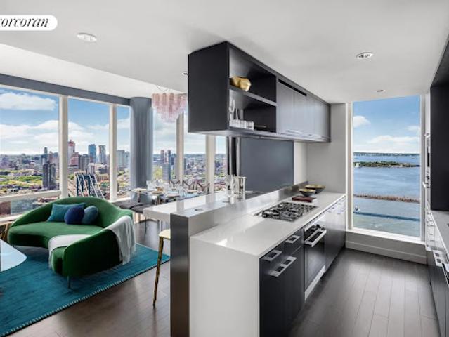 Apartment for sale in Arverne, New York