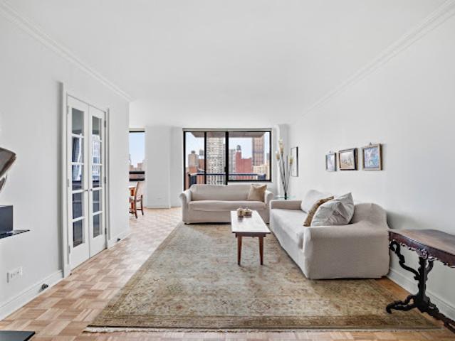 Apartment for sale in Arverne, New York